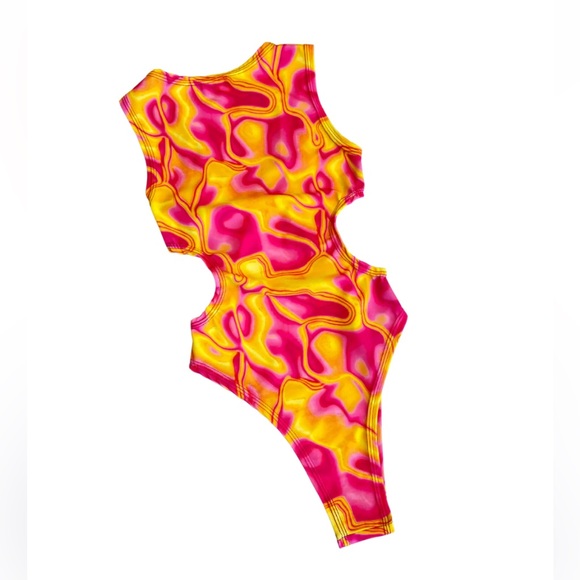 The lyte couture LAVA GIRL Aria CutOut Bodysuit with matching gloves - Picture 3 of 4